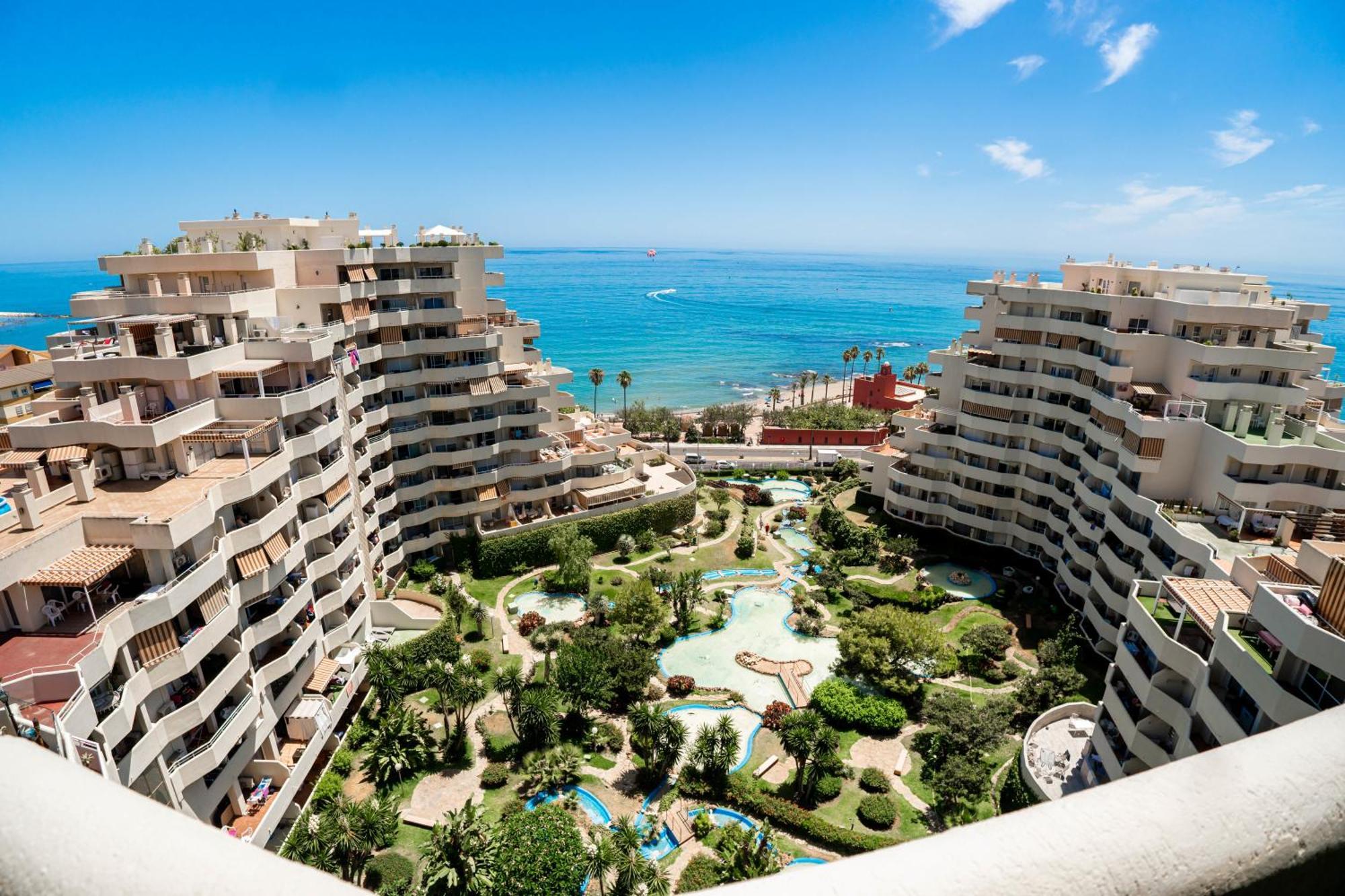 Benalbeach Apartamento Con Vistas Maravillosas Málaga Eksteriør billede